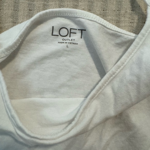 The Loft Woman’s Size Large White Cami. Gently Used - Picture 2 of 3